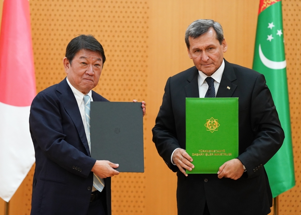 Signing Ceremony of he Cooperation Program 