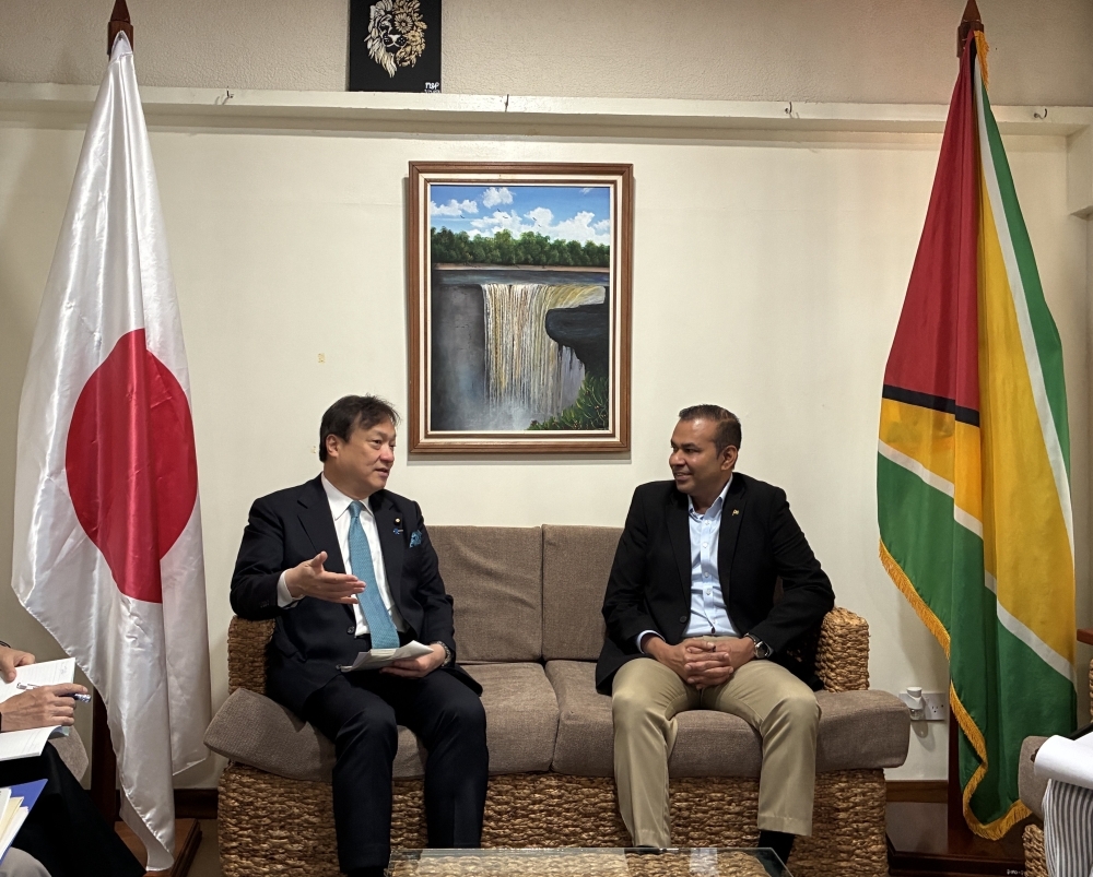 Meeting between State Minister Horii and Mr. Robert Montgomery Persaud