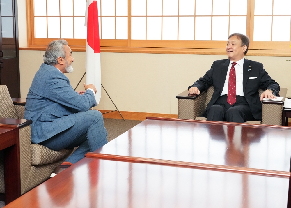 Exchange of views between State Minister HORII and Representative Bera