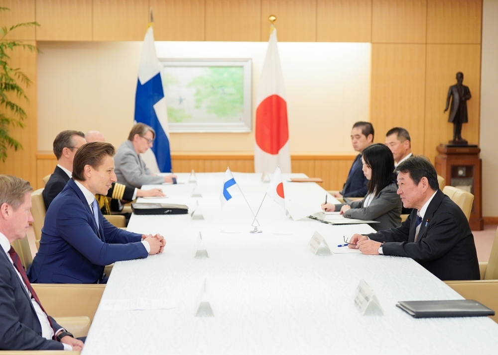During the Meeting between Foreign Minister Motegi and Defence Minister Häkkänen
