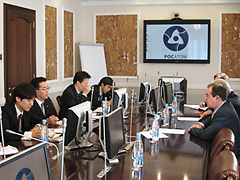 （写真）伴野外務副大臣のロシア訪問1