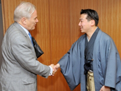 マッカーシー豪州特使の福山副大臣表敬
