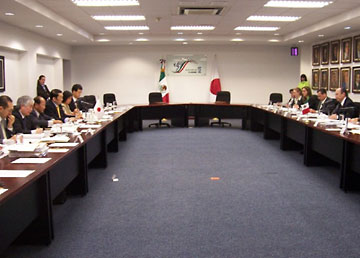 （写真）日墨EPA合同委員会への出席（平成18年5月3日）