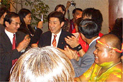 （写真）日・フィリピン友好年オープニング行事