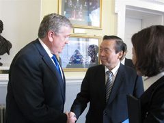 (写真)山根外務副大臣のアイルランド訪問(概要)-3