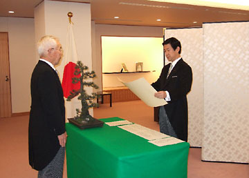 （写真）平成18年春の叙勲伝達式（平成18年5月12日）
