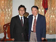 （写真）ポンメーク保健大臣（ラオス日本友好協会会長）