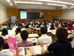（写真）平成23年度（2011年度）国際情勢講演会　6月14日（火曜日）福岡大学（福岡市）