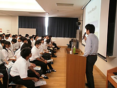 （写真）高校講座実施報告（群馬県　伊勢崎高等学校）-2