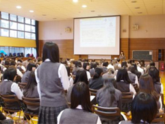 （写真）高校講座実施報告（茨城県　大成女子高等学校）-1