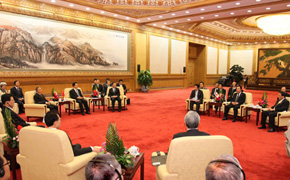 （写真）日韓首脳と胡錦濤中国国家主席との会談-2