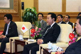 （写真）日韓首脳と胡錦濤中国国家主席との会談-3