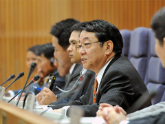 （写真）メコン5か国若手文化遺産・観光関係者による藤村外務副大臣表敬訪問2