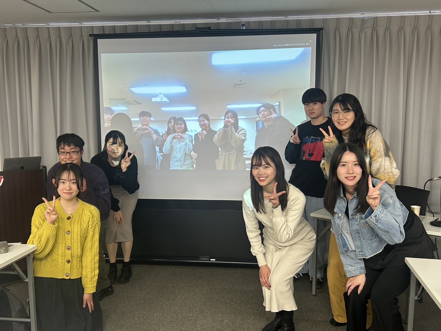 日韓次世代会議での記念撮影
