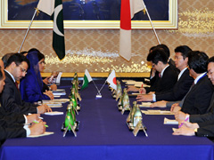 （写真）カル・パキスタン外務大臣の来日-2
