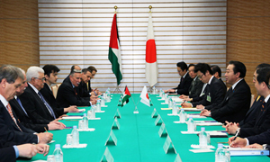 （写真）アッバース・パレスチナ自治政府大統領の来日-2