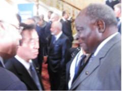 （写真）キバキ・ケニア大統領
