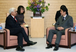 クルシード・インド外務大臣による安倍総理大臣表敬 (2)