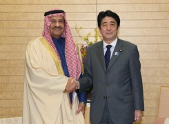 ハーリド・サウジアラビア国防副大臣による安倍総理大臣表敬 (1)