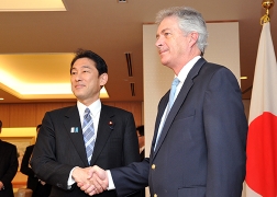 バーンズ米国務副長官による岸田外務大臣表敬1