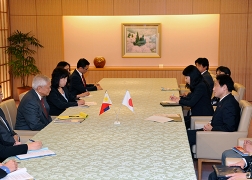 日・フィリピン外相会談 (2)
