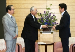 日・EUビジネス・ラウンドテーブル(BRT)米倉共同議長及び永山共同議長代行による安倍総理表敬 (1)