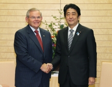 メネンデス米上院議員による安倍総理表敬 (1)