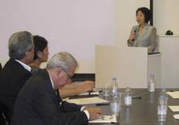 (在京外交団への阿部政務官挨拶)
