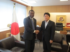 松山副大臣表敬(1)