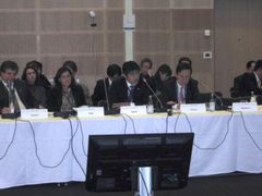 閣僚級会合にて発言する木原政務官