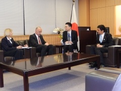岸外務副大臣とブルドリャク・クロアチア経済大臣との会談
