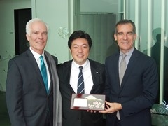 中山外務副大臣とロサンゼルス市長との朝食会1