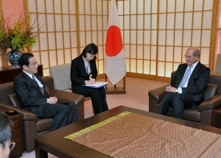 岸田外務大臣と化学兵器禁止機関事務局長との会談2