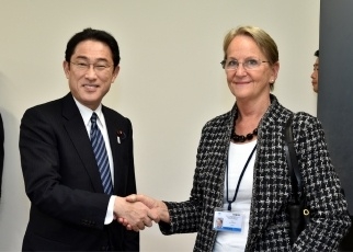ワイレス国連訓練調査研究所事務局長による岸田大臣との会談1