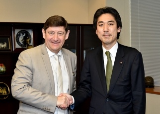 城内外務副大臣とパトリック・カネール仏都市・青少年・スポーツ大臣の会談1