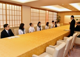 北方少年による岸田外務大臣表敬2