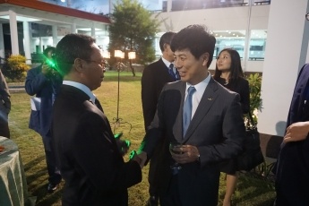 (写真2)CPLP外相歓迎夕食会