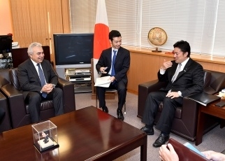 中山外務副大臣とビロル国際エネルギー機関事務局長との会談2
