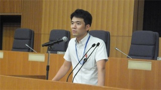 (写真4)平成27年度第1回外務省セミナー「学生と語る」