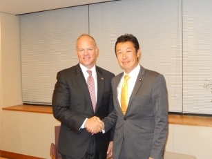 米国ワイオミング州知事による黄川田外務大臣政務官表敬1