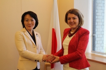 ツヴェトコビッチ駐日マケドニア旧ユーゴスラビア共和国大使による山田外務大臣政務官表敬1