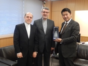 バイーディネジャード・イラン外務省国際政治局長による木原外務副大臣表敬1