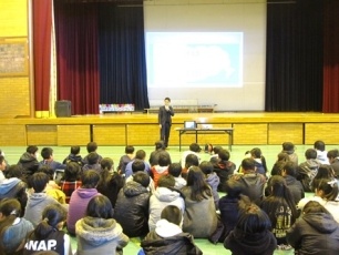 (写真2)実施報告 三重県 鵜方小学校