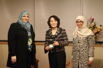 サウジアラビア諮問評議会の女性議員と山田外務大臣政務官
