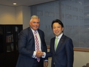 ニュージーランド議会外交・国防・貿易委員会委員長による濵地外務大臣政務官表敬