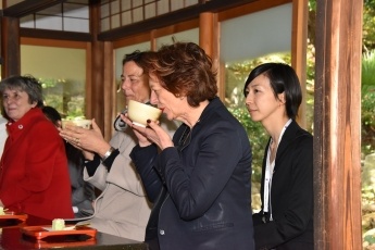 G7広島外相会合におけるおもてなし(2日目食事及び贈呈品)(配偶者プログラム)3
