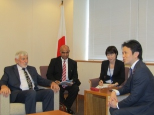 スルタン・パレスチナ自治政府農業庁長官との会談2