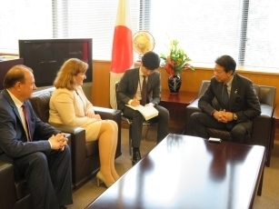 武藤外務副大臣とゲルマン前モルドバ副首相兼外相・欧州統合相との会談