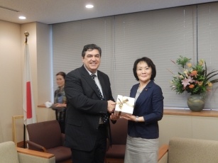 山田外務大臣政務官とオリヴェイラ・ポルトガル外務省国際化担当副大臣の会談