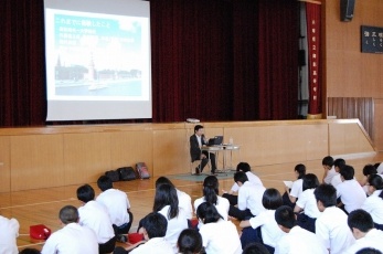 (写真1)高校講座 御影高等学校
